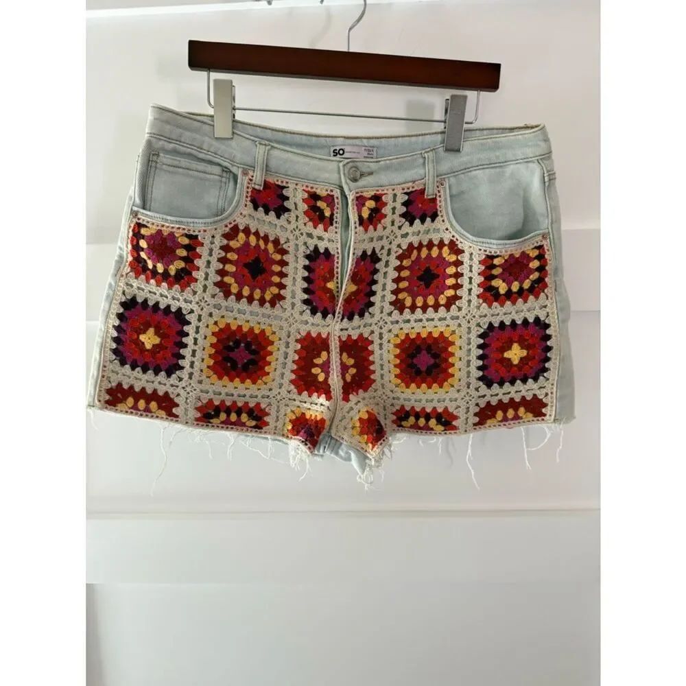 SO Light Denim Shorts with Multicolor Crochet Front